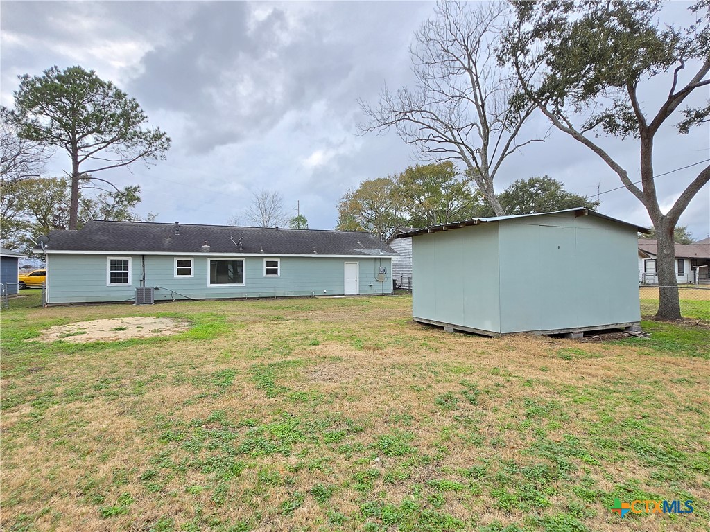 704 Farley Street Property Photo 42