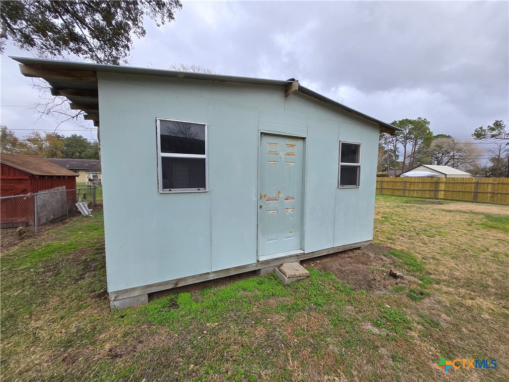 704 Farley Street Property Photo 43