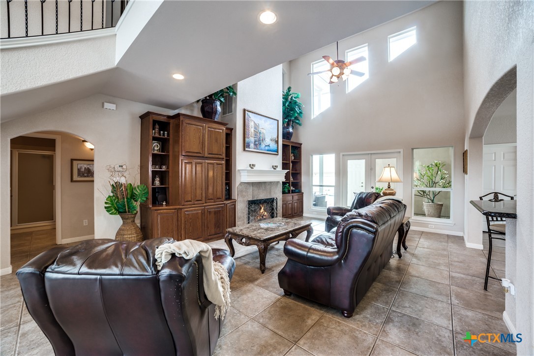 2827 Meadow Breeze Property Photo 10