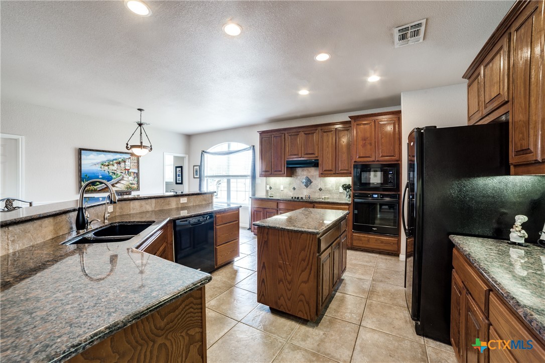 2827 Meadow Breeze Property Photo 14