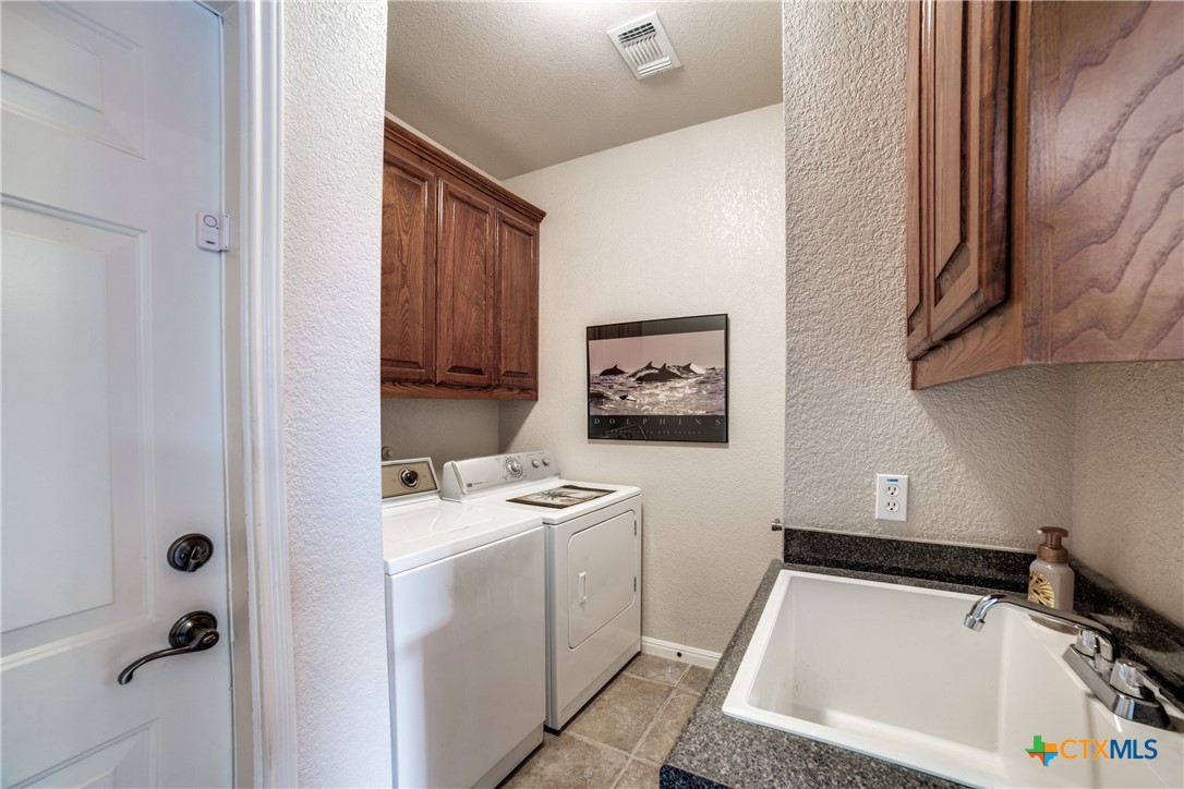 2827 Meadow Breeze Property Photo 32