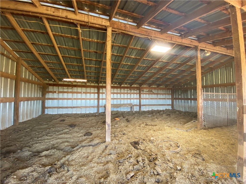 599 County Road 493 Property Photo 28