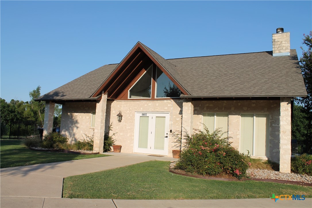 3702 Fall Creek Lane Property Photo 9