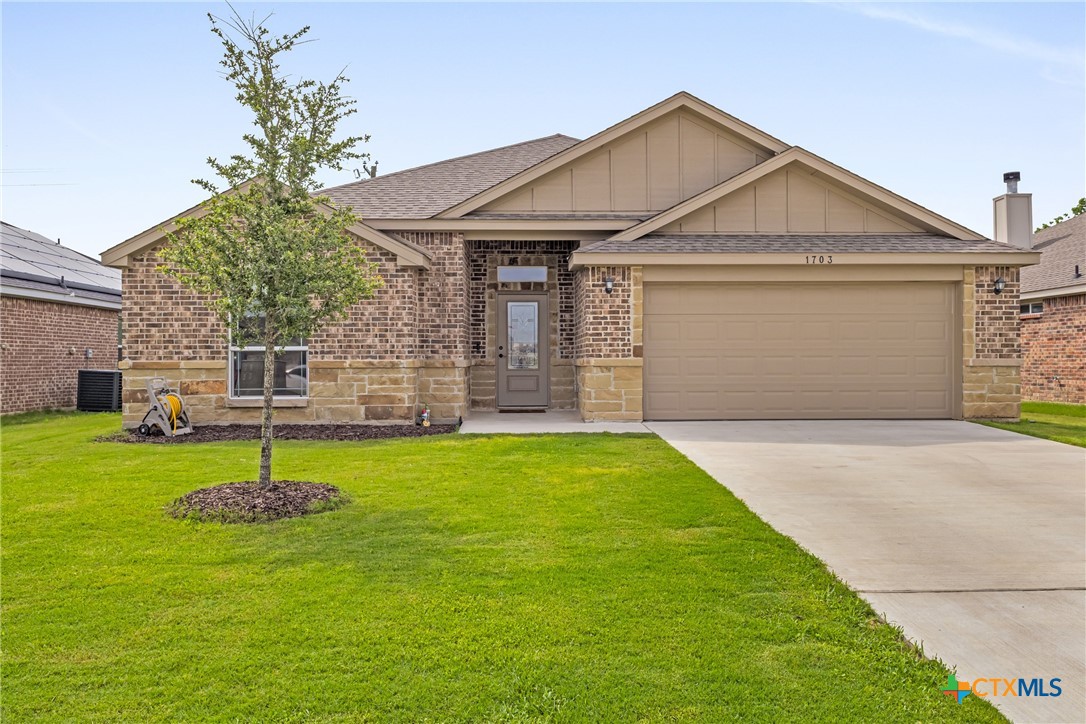 1703 Fossil Trail Property Photo 1