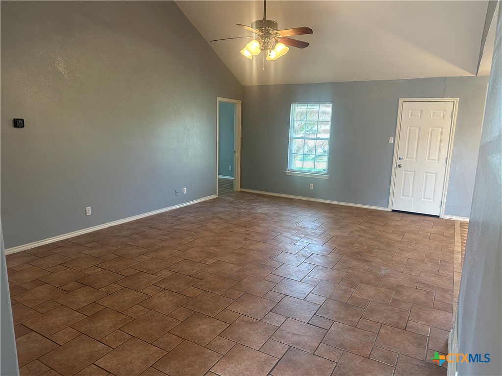 3505 Warfield Drive Property Photo 4