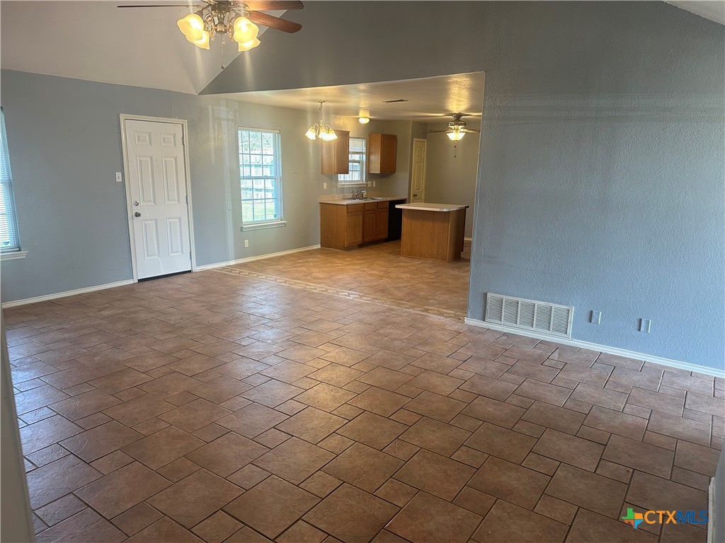 3505 Warfield Drive Property Photo 5