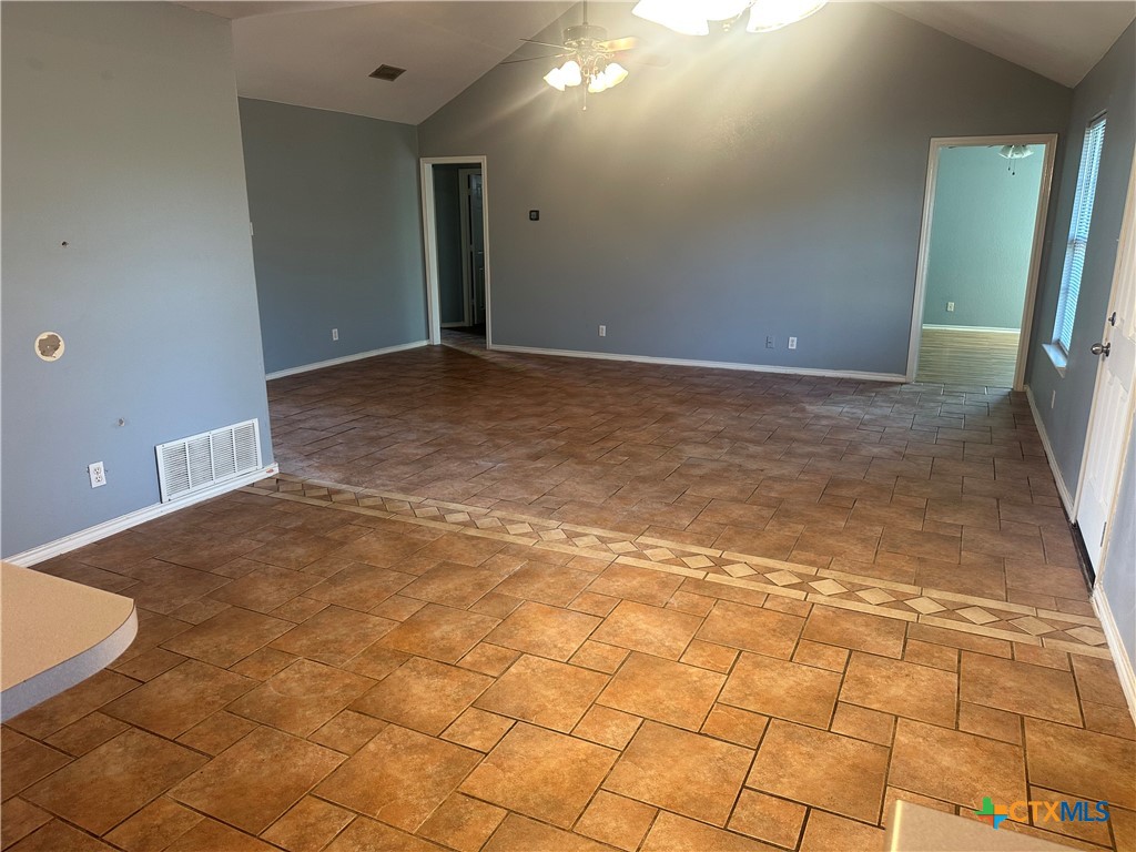 3505 Warfield Drive Property Photo 9