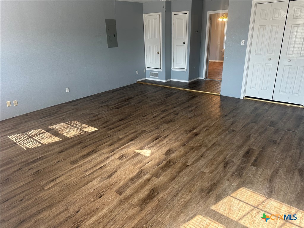 3505 Warfield Drive Property Photo 12