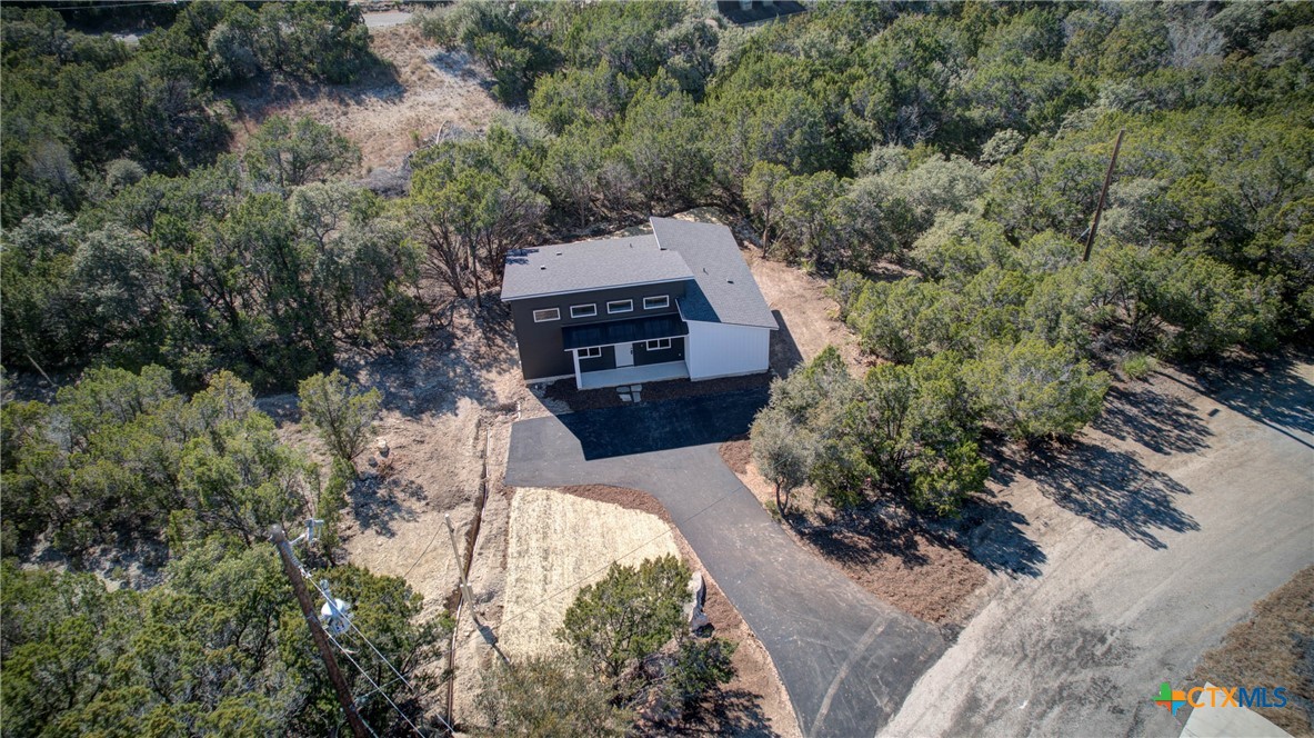 252 Lexington Pass Property Photo 2