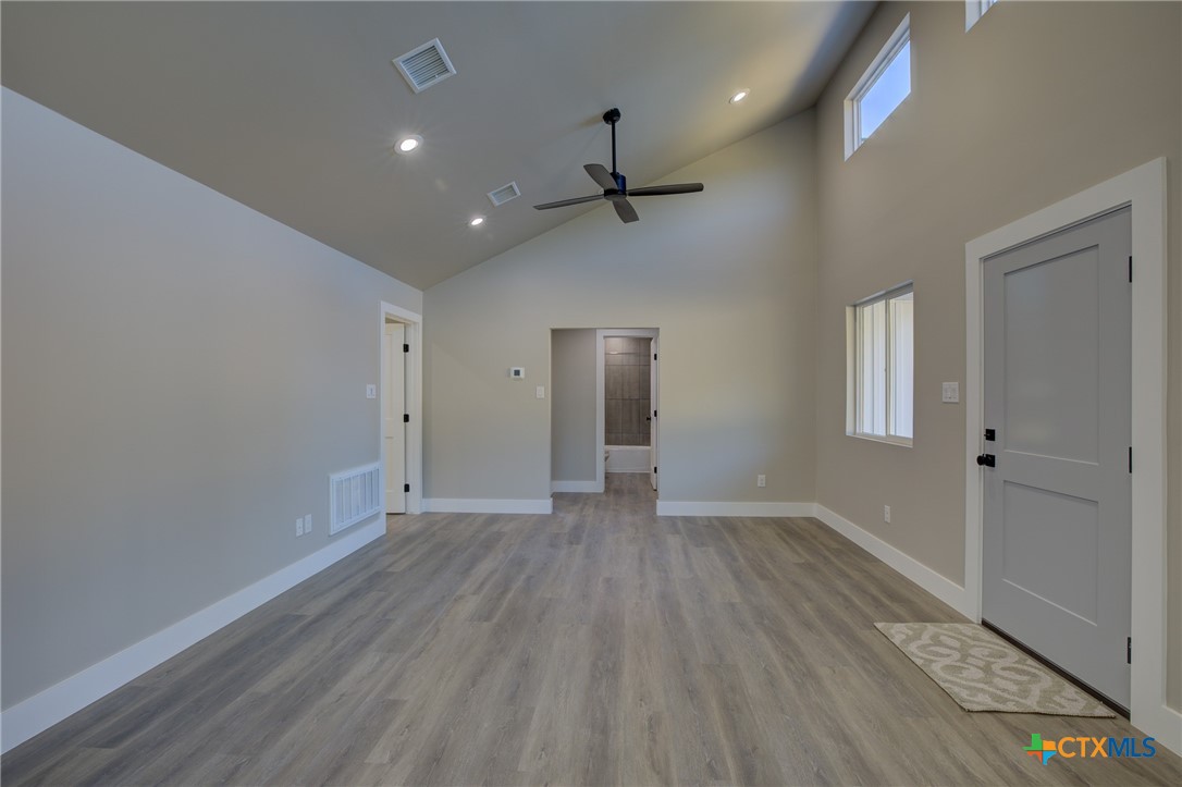 252 Lexington Pass Property Photo 18