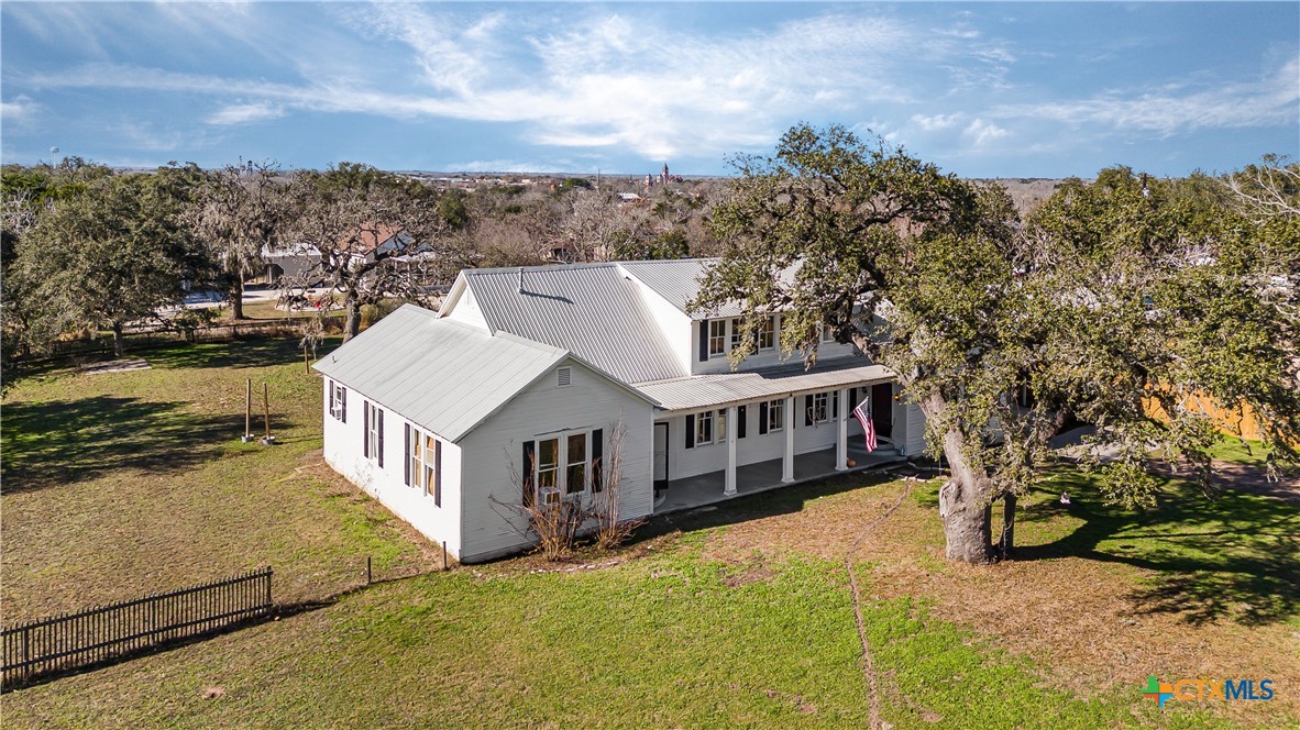 408 Frobese Property Photo 1