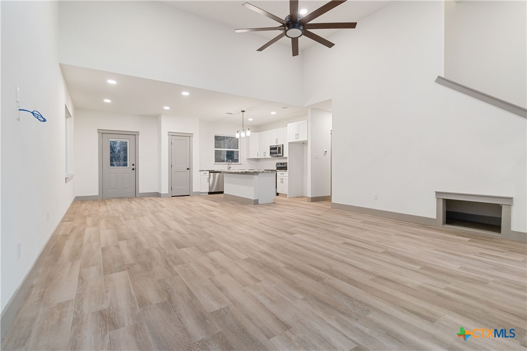 12 Stardust Circle Property Photo 5