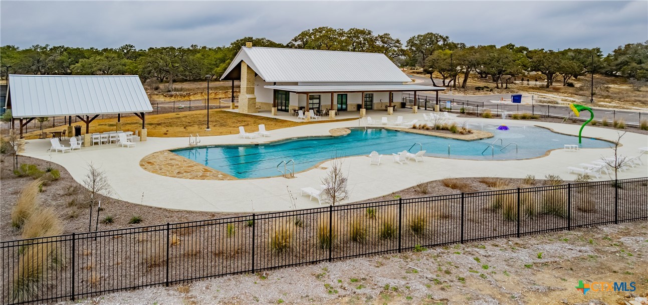 713 Fossil Springs Drive Property Photo 17