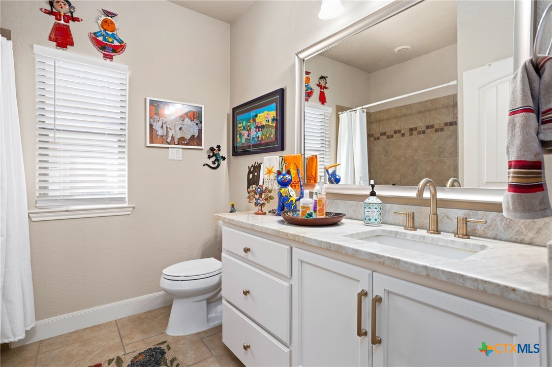1458 Janets Way Property Photo 18