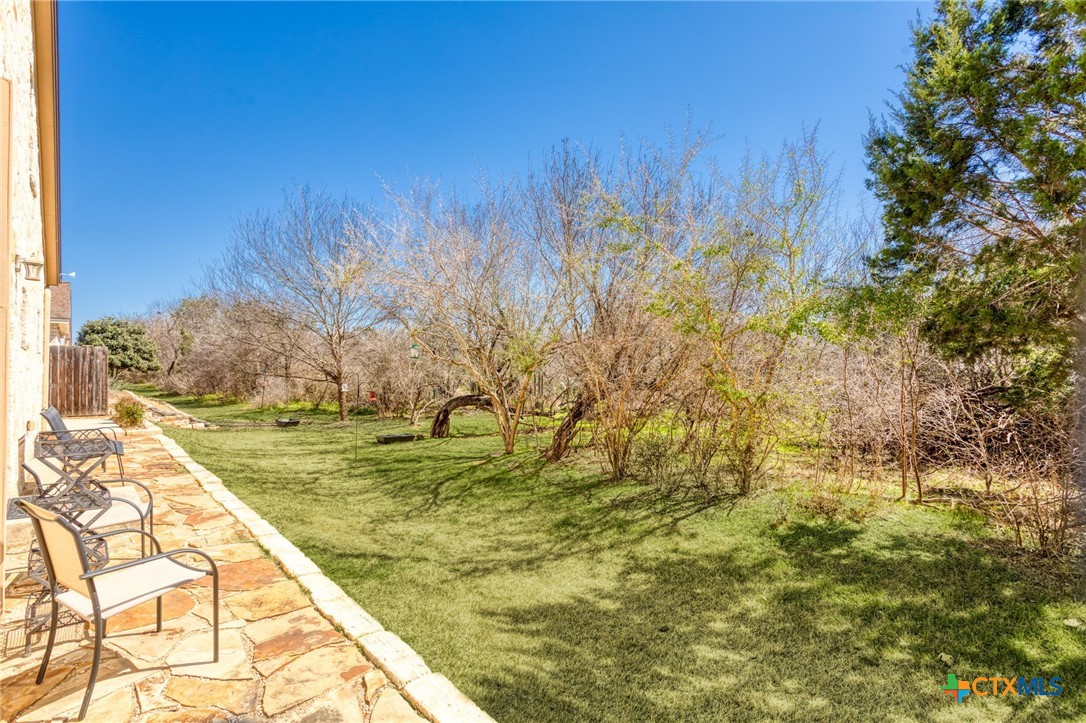 1458 Janets Way Property Photo 25