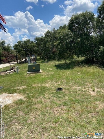 2122 Angeles Court Property Photo 8