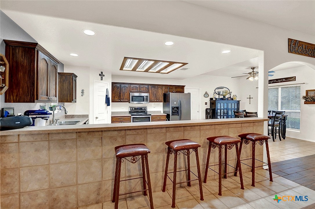 1120 Country View Dr Property Photo 5