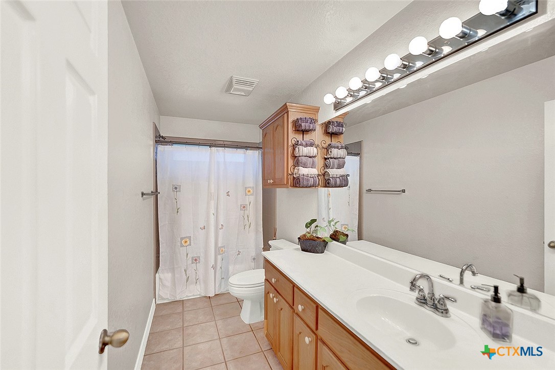 1120 Country View Dr Property Photo 14
