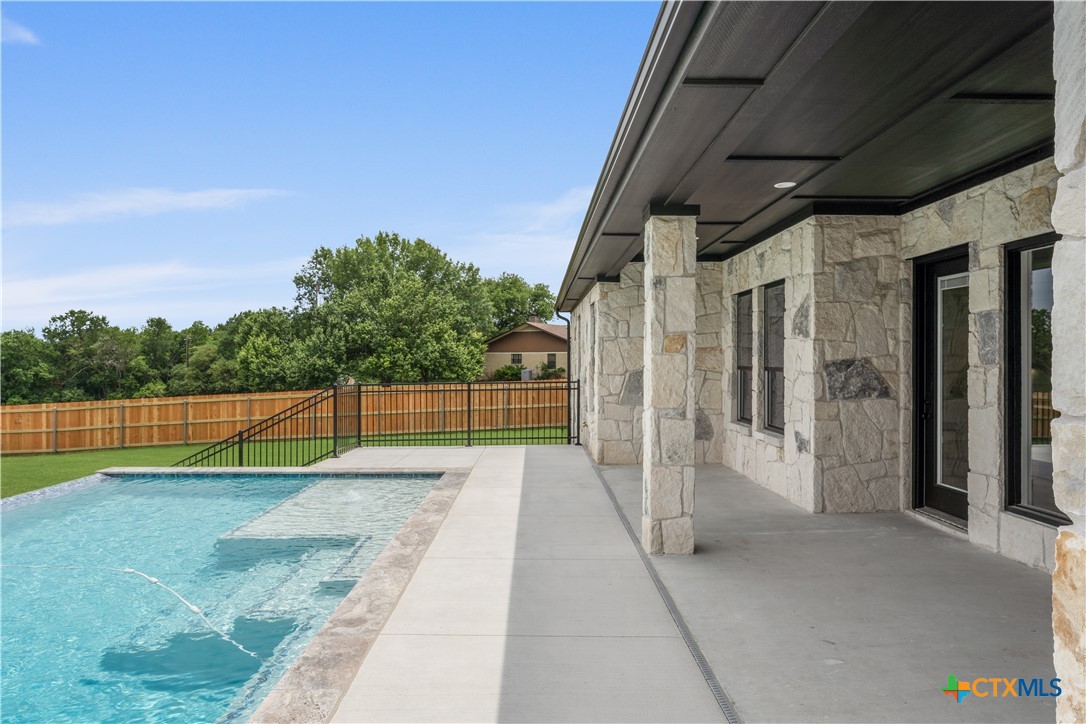 301 Canyon Oaks Road Property Photo 33
