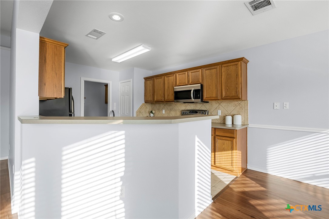 7531 Amber Meadow Loop Property Photo 13