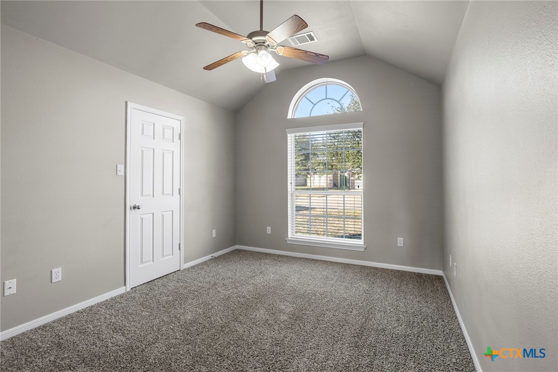 7531 Amber Meadow Loop Property Photo 28
