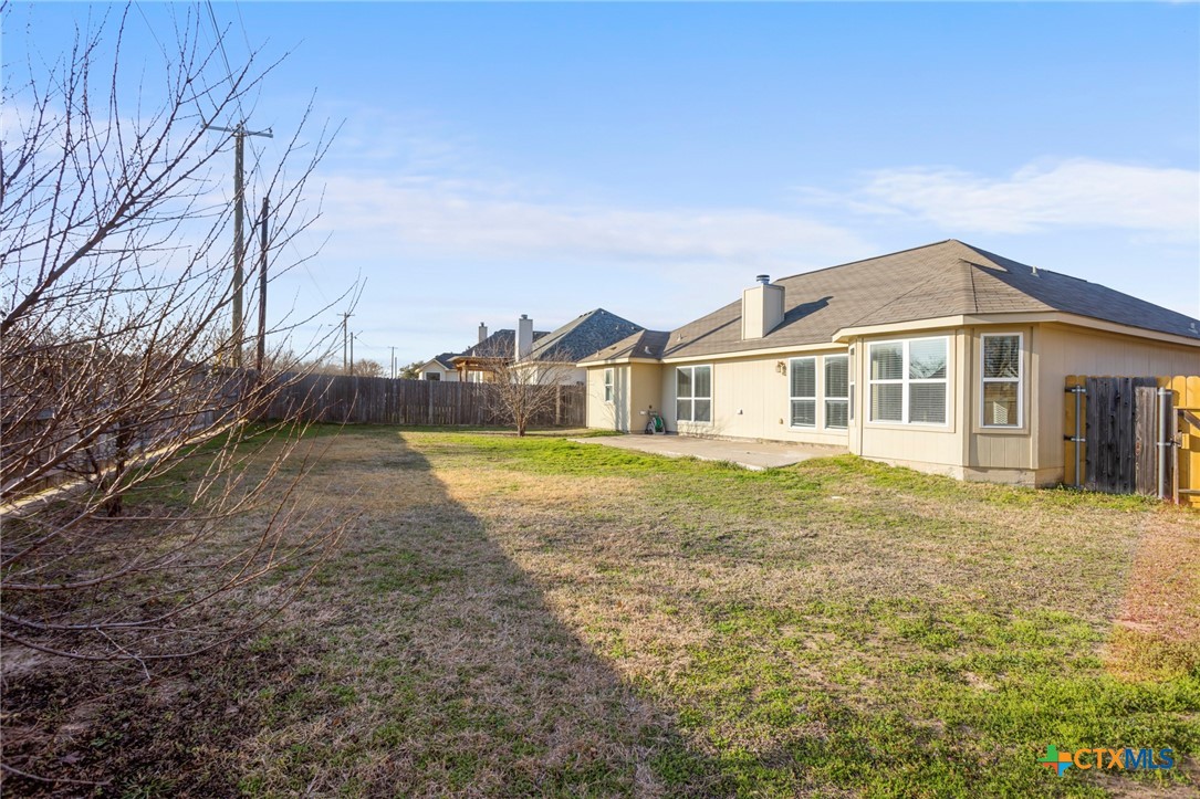 7531 Amber Meadow Loop Property Photo 33