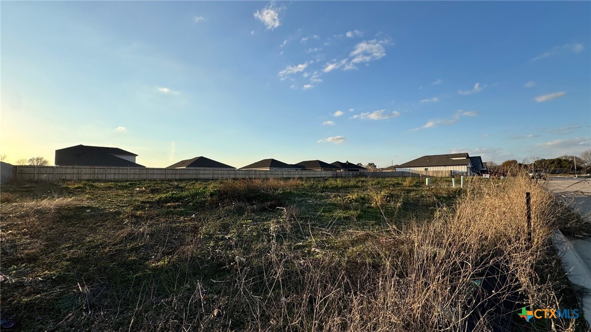 1008 Campbelton Drive Property Photo 1
