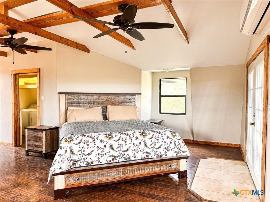 180 Hondo Spur Property Photo 15