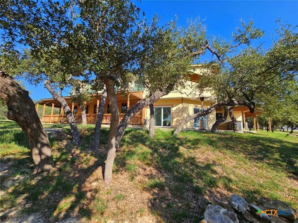 180 Hondo Spur Property Photo 38