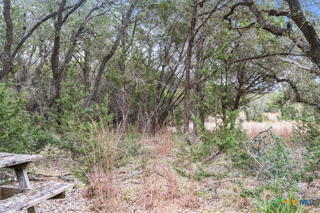 711 Deer Run Property Photo 4