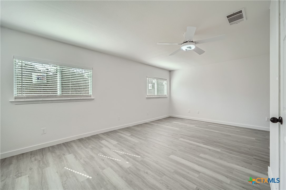 2604 Andres Way Property Photo 13