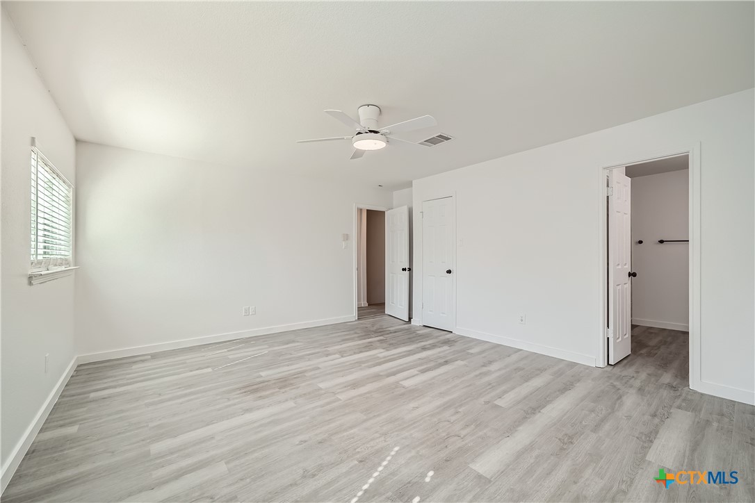 2604 Andres Way Property Photo 14