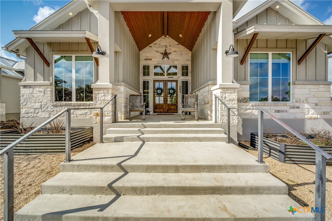 2163 Owl Branch Property Photo 1