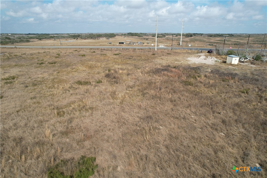 00 Tx-185 And Lane Property Photo 5