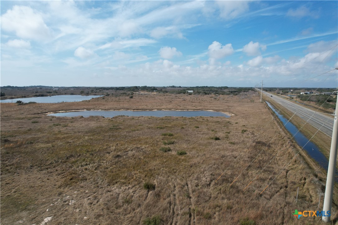 00 Tx-185 And Lane Property Photo 6