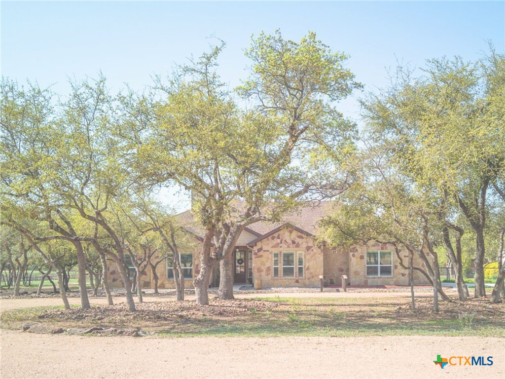200 Longhorn Oak Property Photo 1