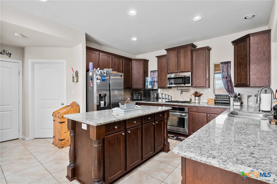 110 Eugene Lane Property Photo 18