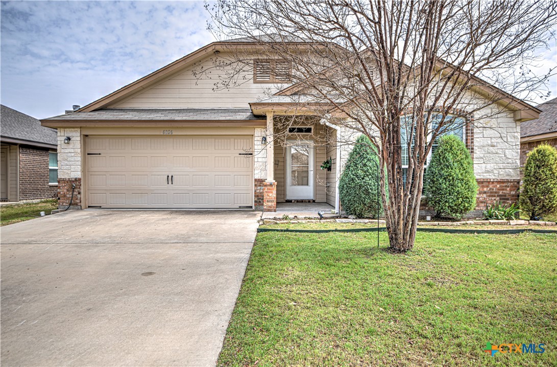 6826 Ambrose Circle Property Photo