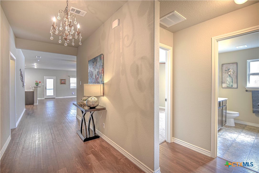 6826 Ambrose Circle Property Photo 8
