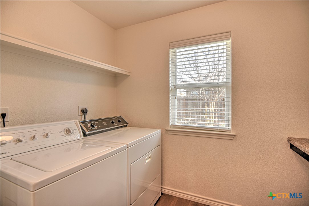 6826 Ambrose Circle Property Photo 18