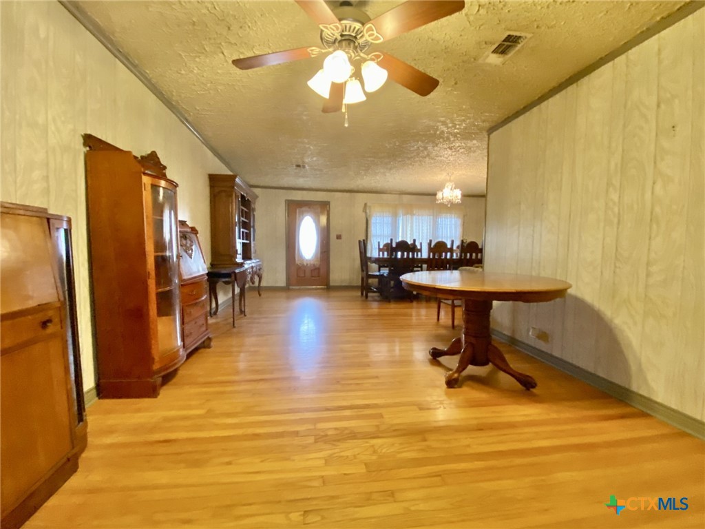 1003 N Kleas Street Property Photo 13