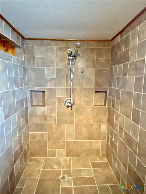 1003 N Kleas Street Property Photo 33