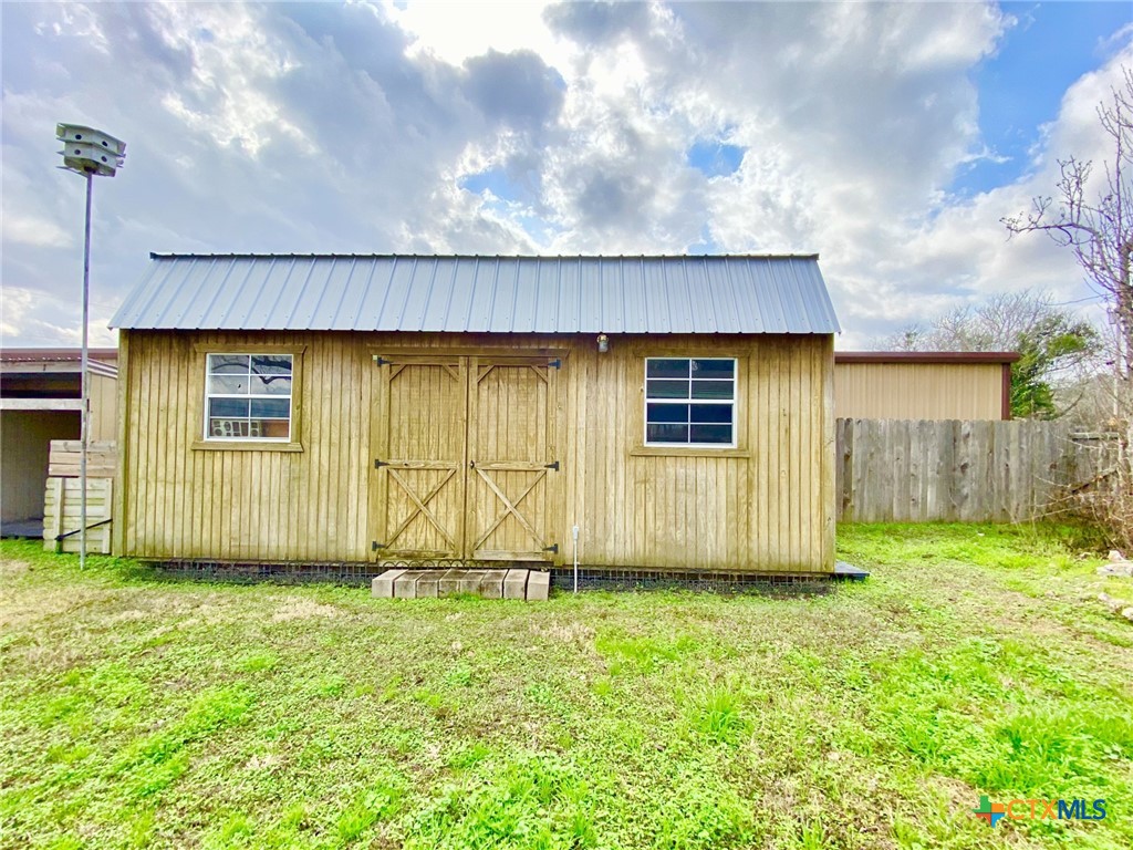 1003 N Kleas Street Property Photo 46