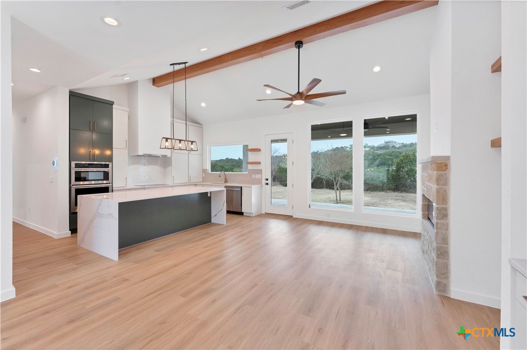 1419 Rain Song Property Photo 3