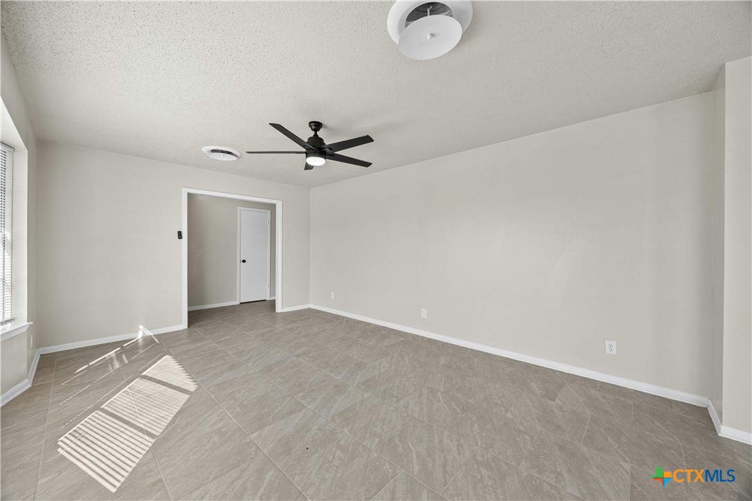 3309 Lake Road Property Photo 10