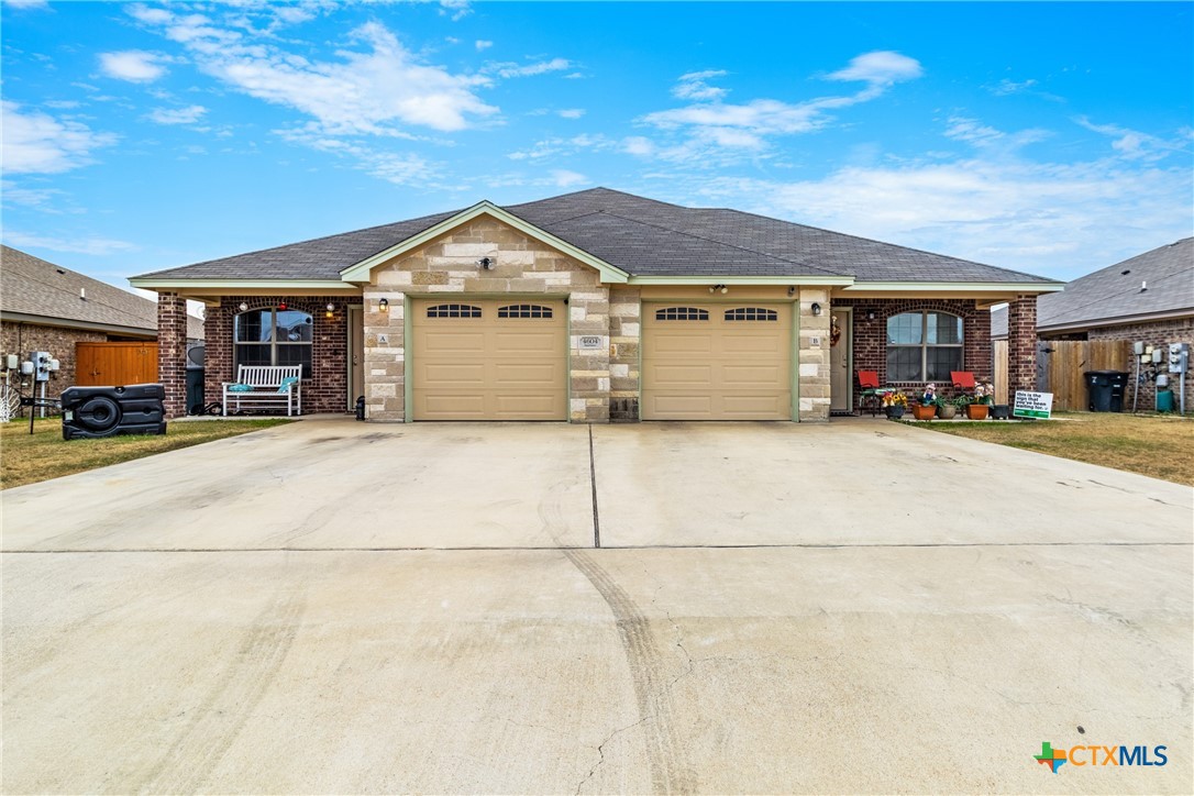4509 Passion Flower Loop Property Photo 37