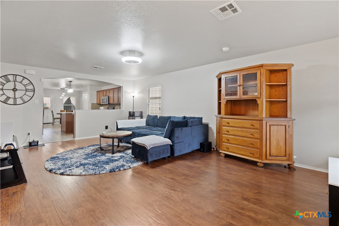 9210 Bellgrove Court Property Photo 3