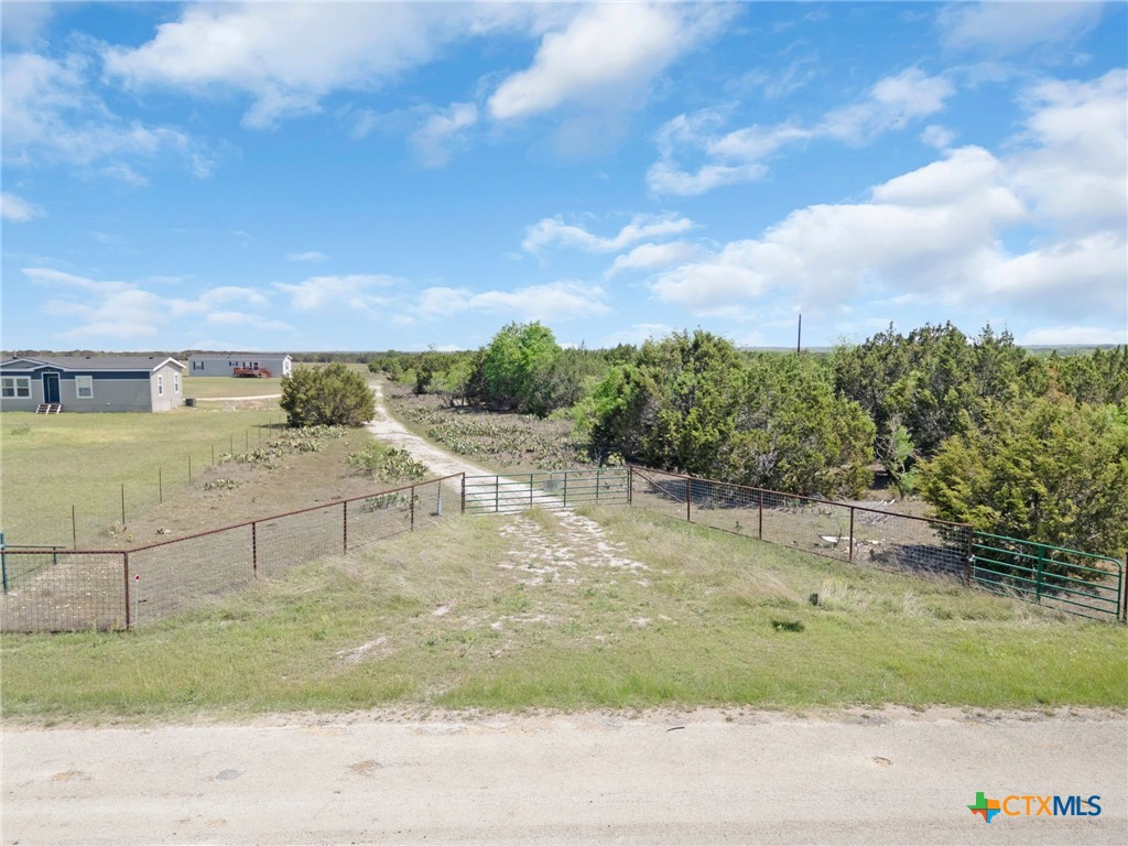 493 County Road 204 Property Photo 2