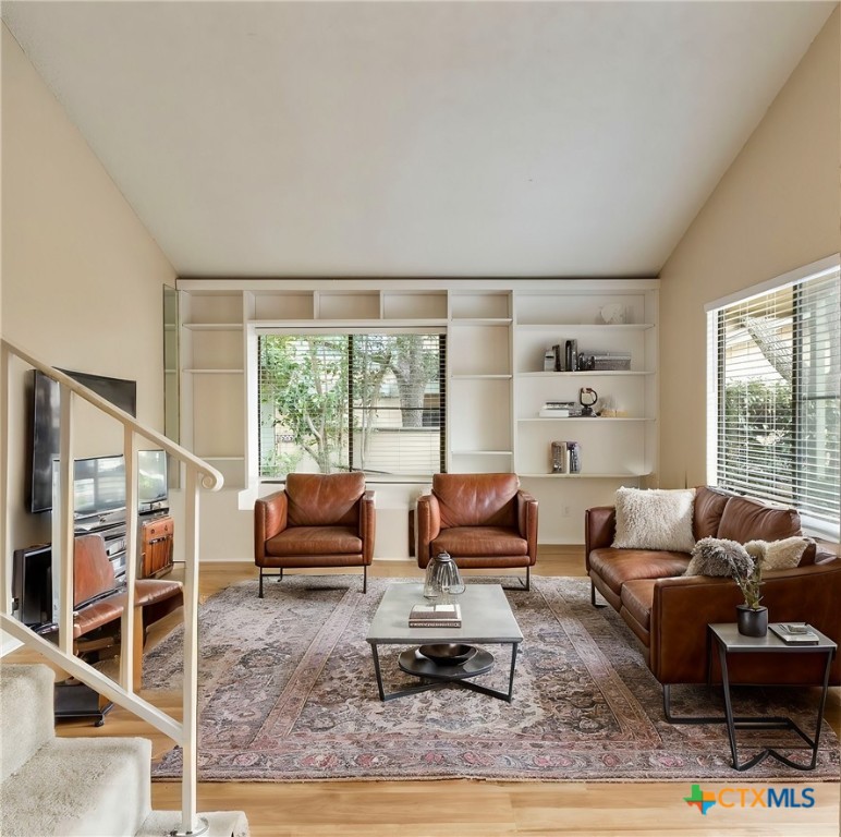 915 Silver Quail Lane Property Photo 1