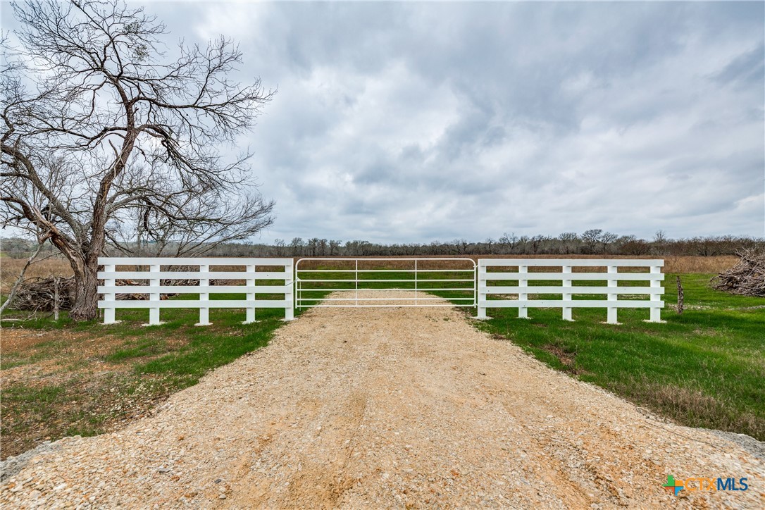 Tbd Corner Of Us Highway 90a And Fm 2091 Property Photo 6